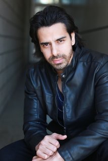 Cesar D La Torre